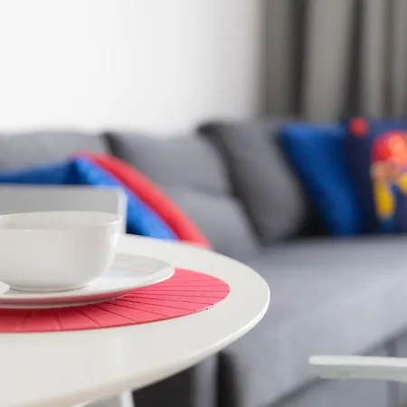 Beautiful 2 Flat With Balcony Apartment *